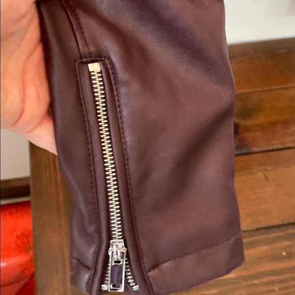 Burgundy leather jacket - Picture 4 of 4